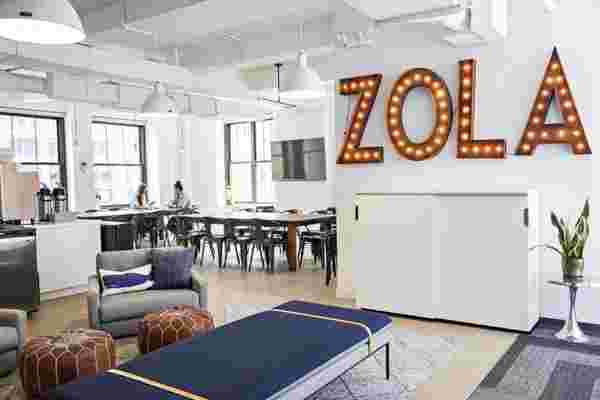 这是婚礼注册公司Zola的办公空间如何使其员工与该品牌保持互动